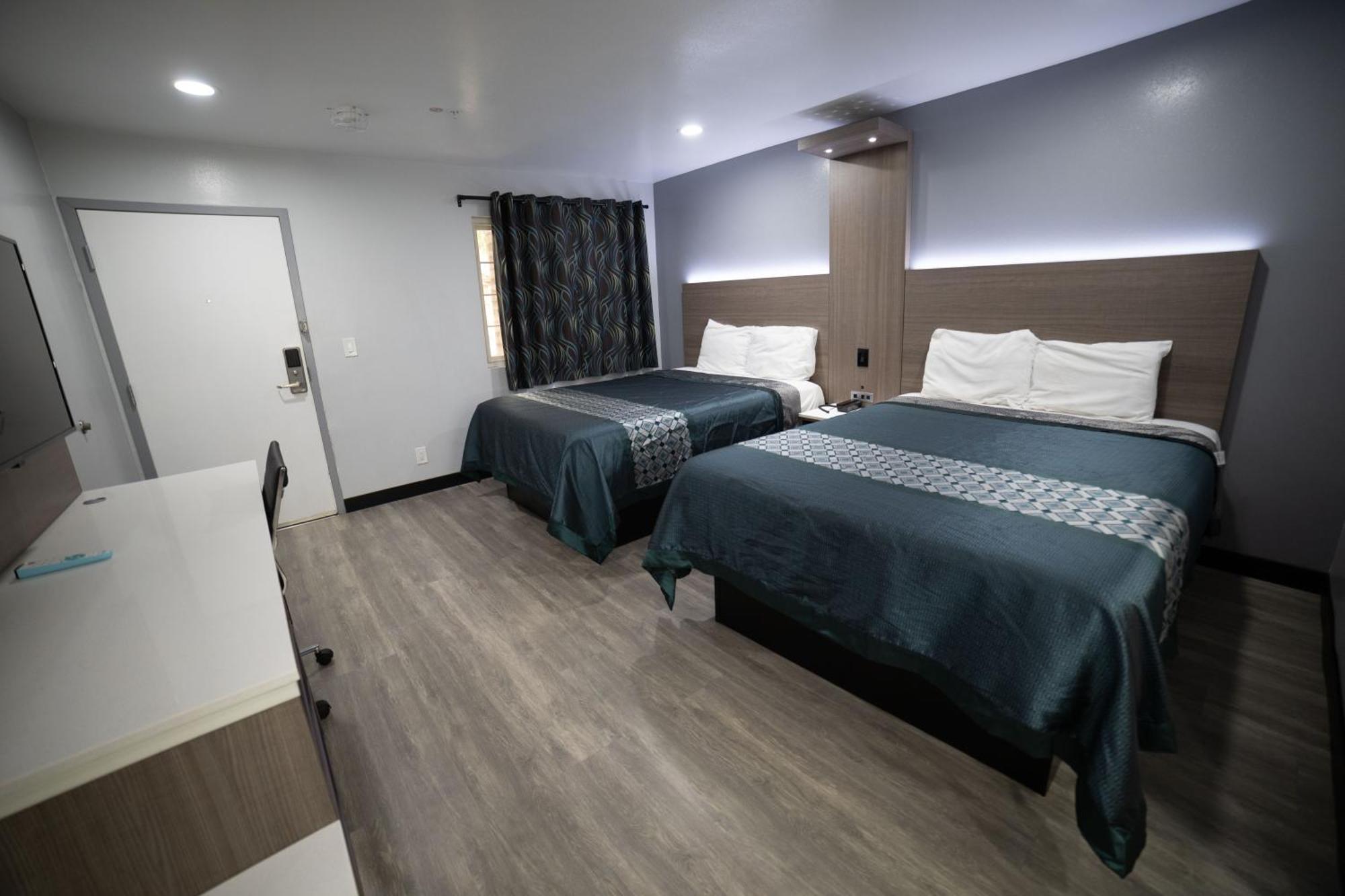 ทราเวลลอดจ์ บาย วินด์แฮม ออนแทริโอ Motel ออนตาริโอ ภายนอก รูปภาพ