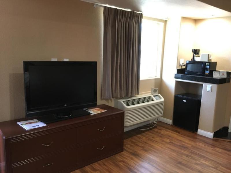 ทราเวลลอดจ์ บาย วินด์แฮม ออนแทริโอ Motel ออนตาริโอ ภายนอก รูปภาพ